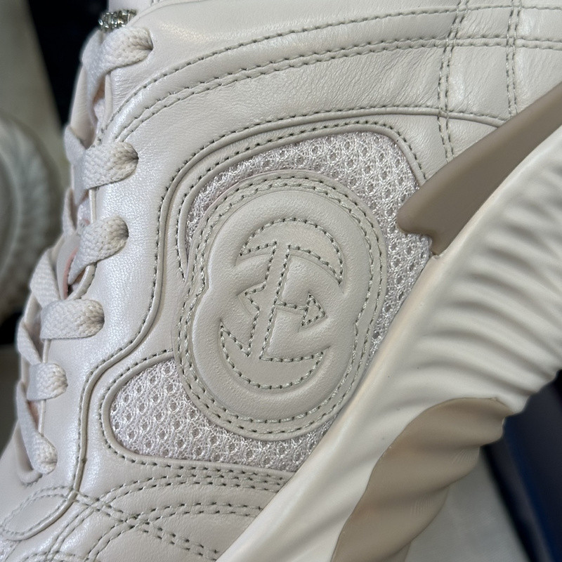 Gvc*1 ripple sneaker