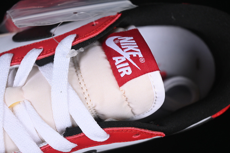 Air Jordan 1 Low OG "Chicago" HQ6998-600