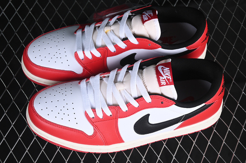 Air Jordan 1 Low OG "Chicago" HQ6998-600