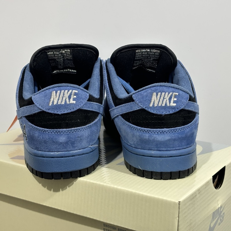 S*prem* x nike sb dunk low ocean fog hq8487-400