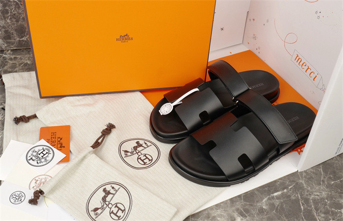 H*rmes Sandals