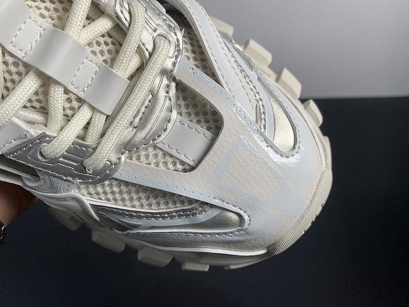 Ba*len*cia*ga track 2.0 568614 w2gn1 9000