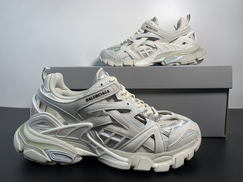 Ba*len*cia*ga track 2.0 568614 w2gn1 9000