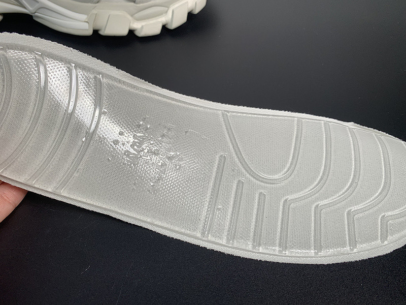 Ba*len*cia*ga track 2.0 568614 w2gn1 9000