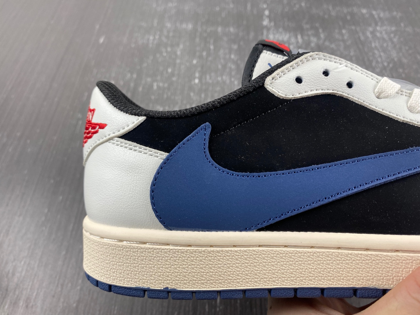 Travis Scott x Fragment Design DM7866-713
