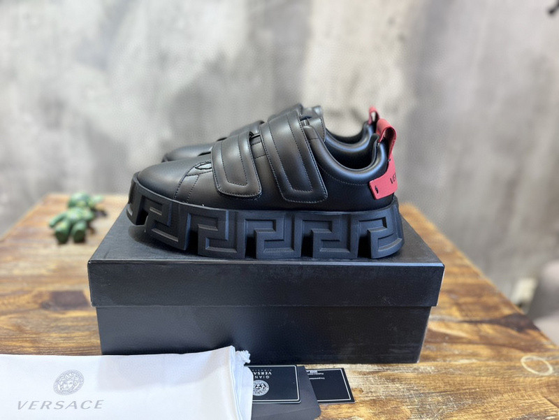 VERSACE SNEAKER