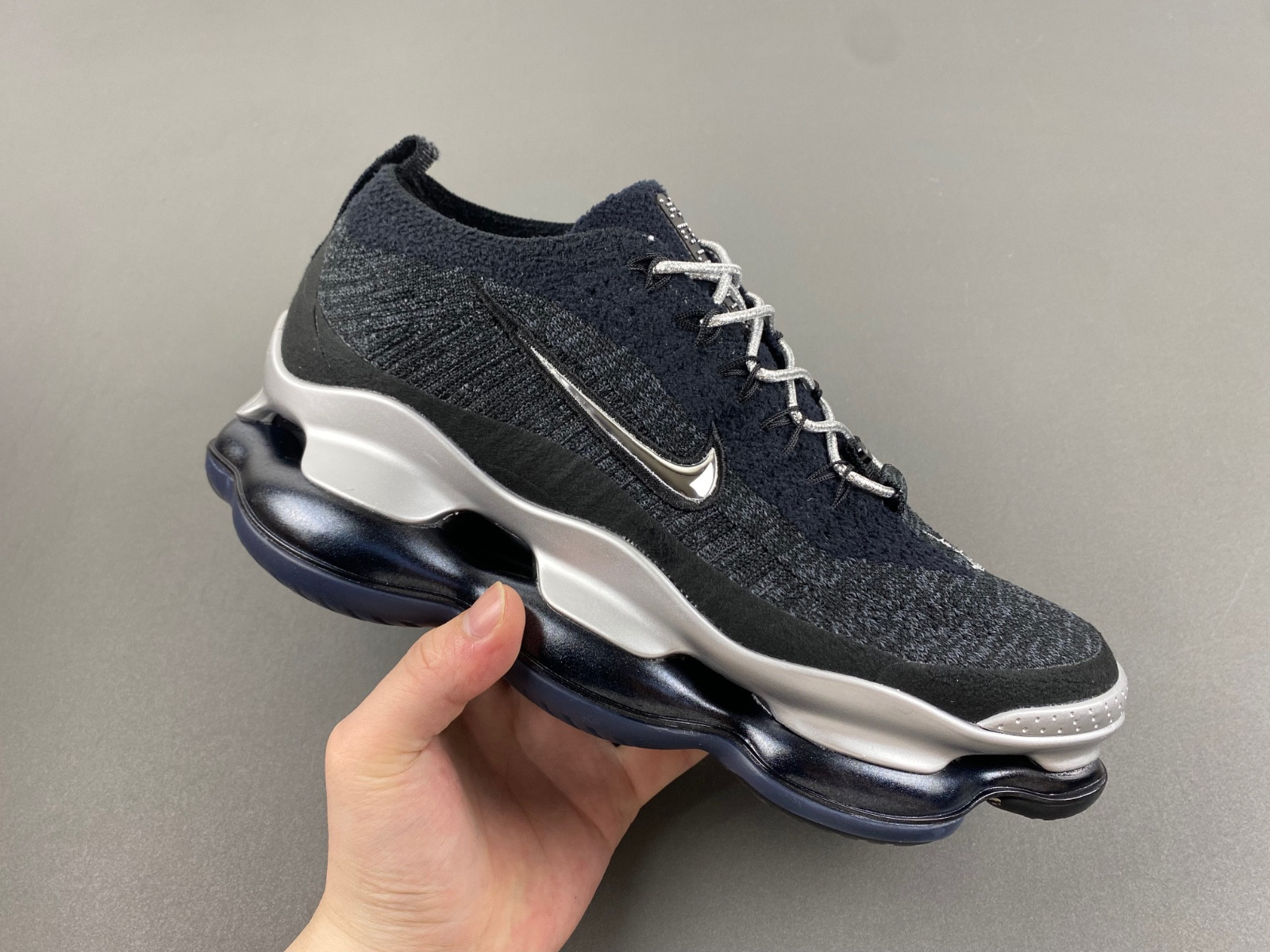 Nike AIR MAX Low-Top Sneakers HJ3487-001