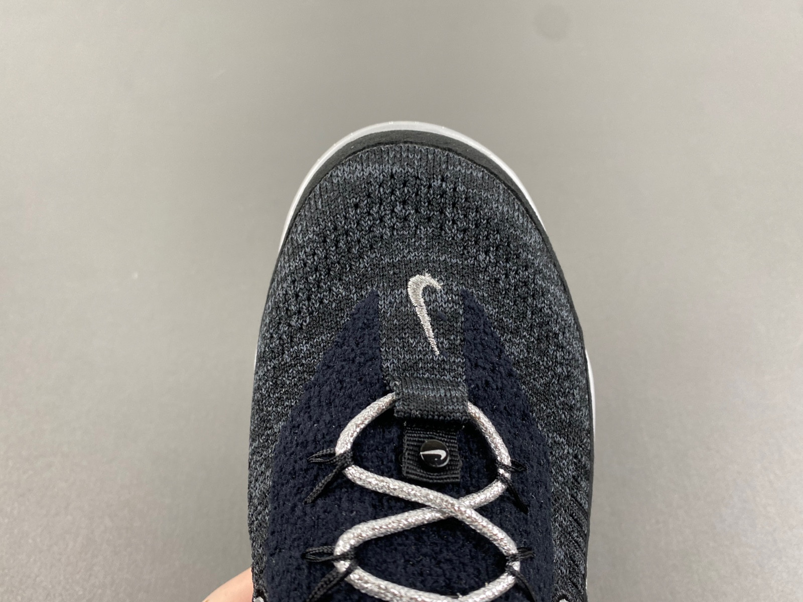 Nike AIR MAX Low-Top Sneakers HJ3487-001