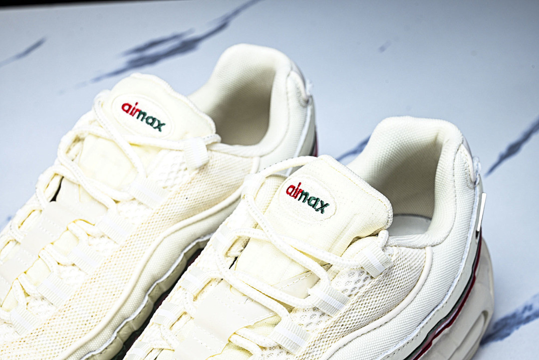 UNDEFEATED Nike Air Max 95 "Sail" IB4453-100