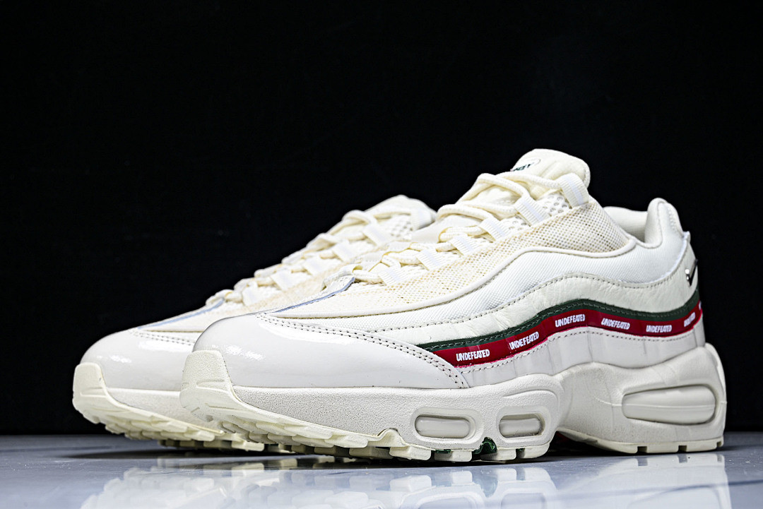 UNDEFEATED Nike Air Max 95 "Sail" IB4453-100