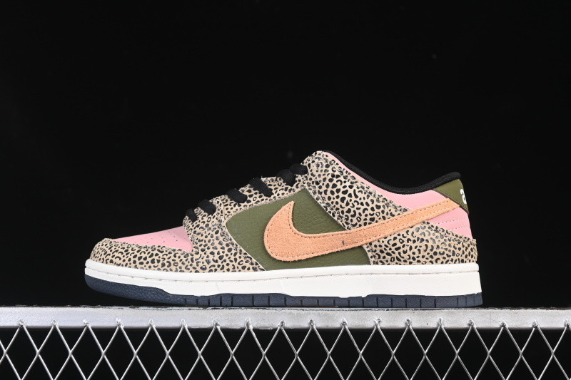 Nike SB Dunk Low Arts-Rec Men''s - IH3211-200