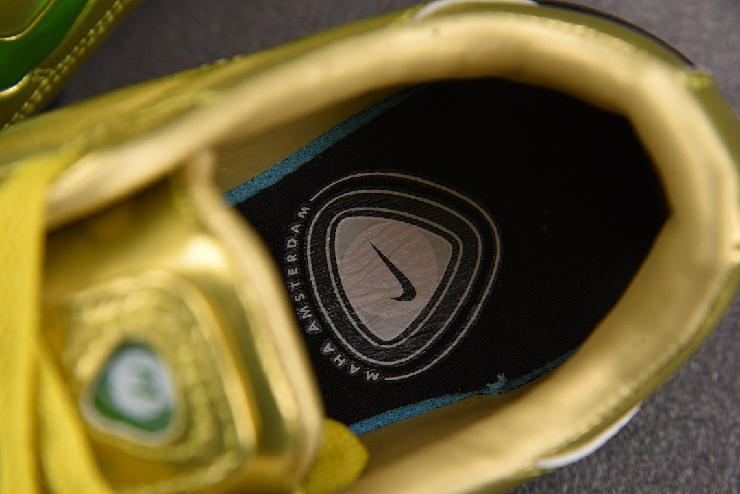 NK Total 90 Secutor Shox Magia SP Maha Amsterdam IM9326-008