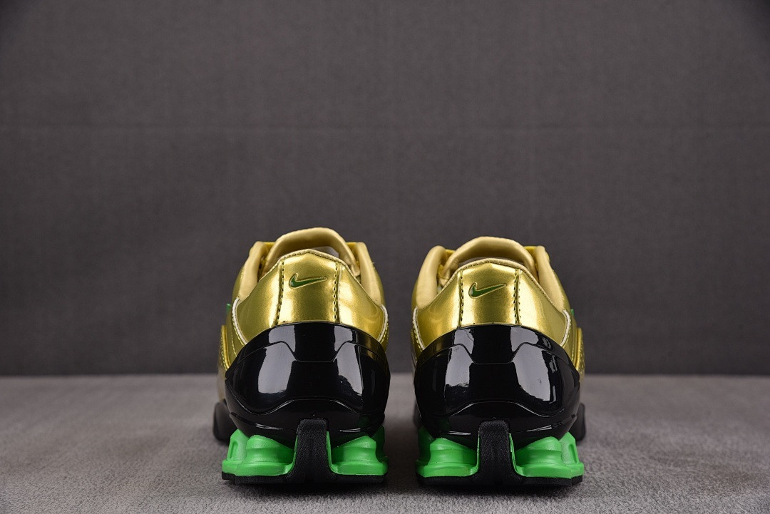 NK Total 90 Secutor Shox Magia SP Maha Amsterdam IM9326-008