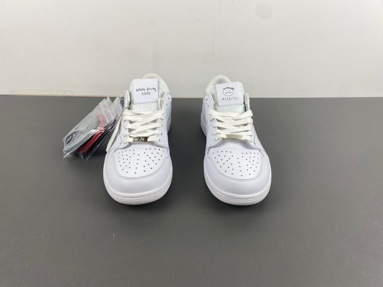 Travis Scott x Nike Air Jordan 1 Low OG “White Party” DM7866-292