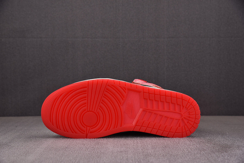 Air Jordan 1 Retro High OG SP DV1748-601