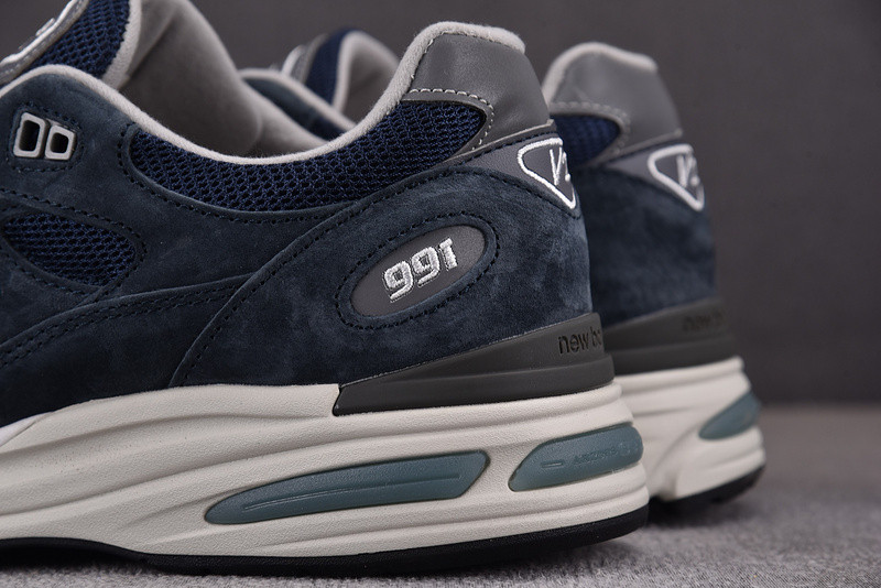 New Balance U991NV2