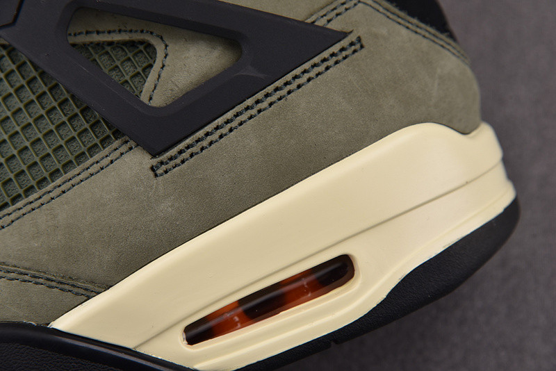 Jordan 4 Retro Undefeated Men