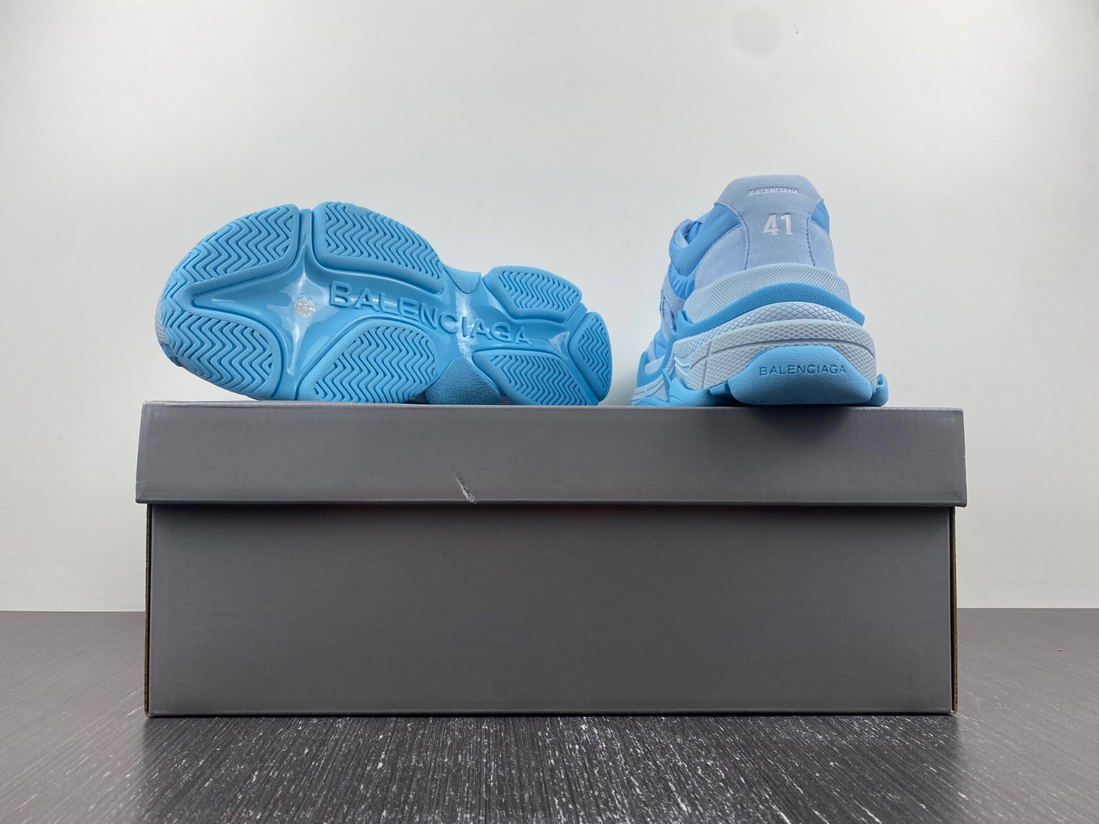 Ba*len*cia*ga triple s 710156 w3cu2 4045