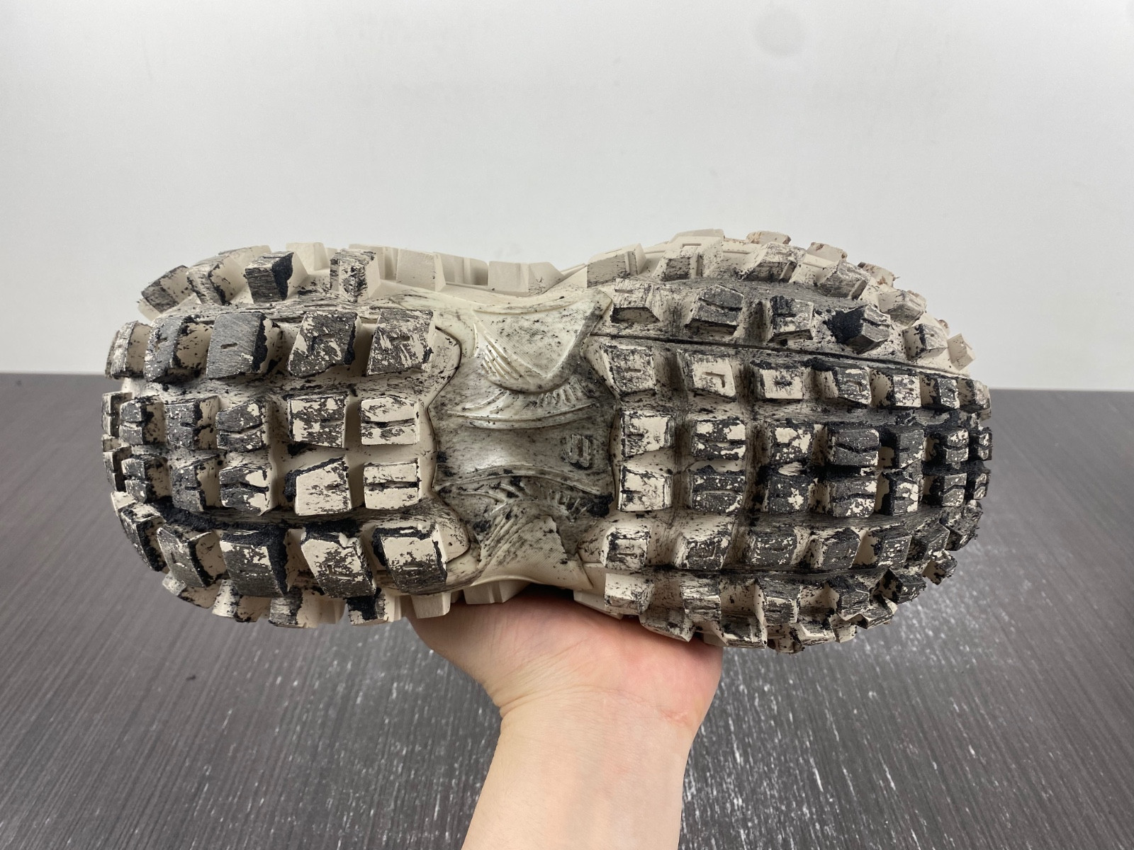 Ba*len*cia*ga bouncer chunky-sole sneakers