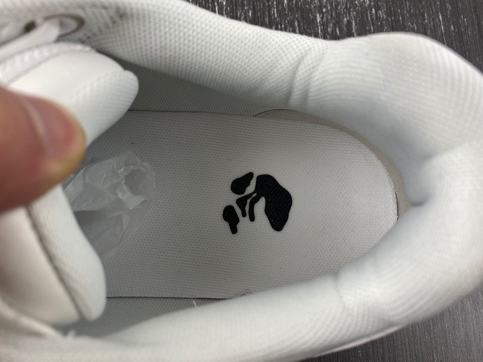 Off-White c/o Virgil Abloh