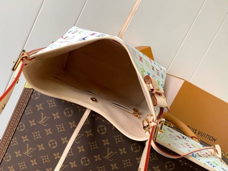 l0vis Vvtt0n carryall