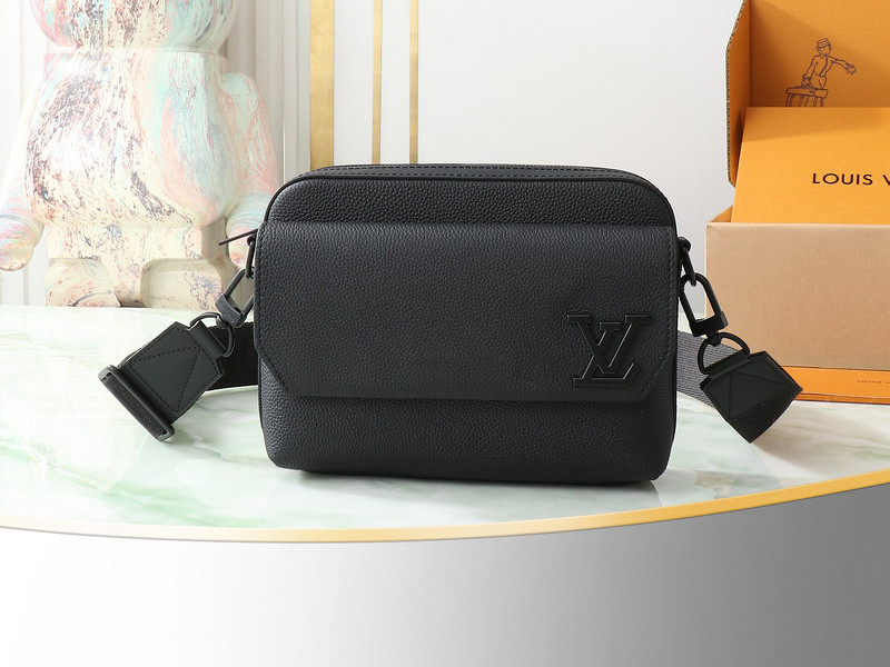 l0vis Vvtt0n trio jm messenger