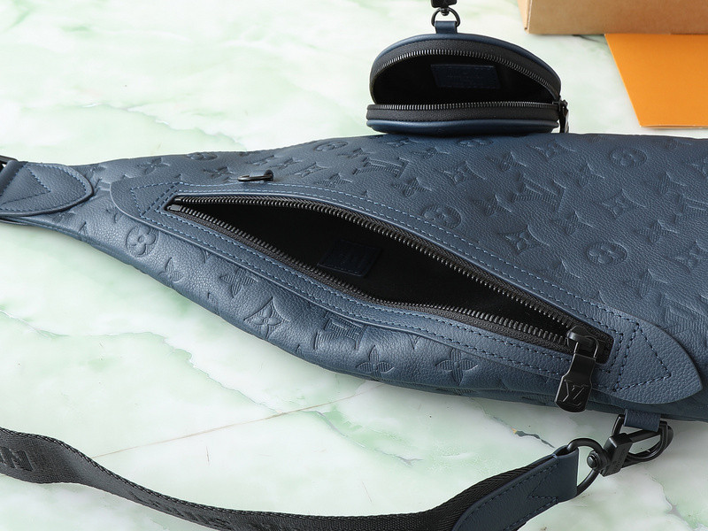 LV Duo Slingbag Monogram Shadow