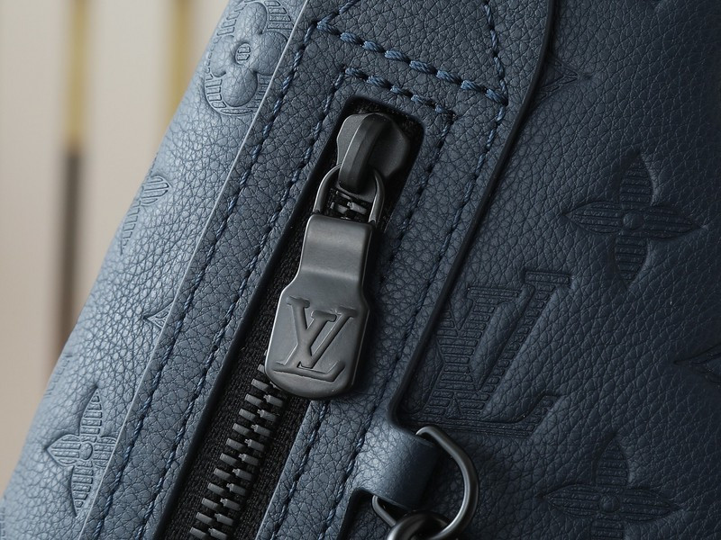 LV Duo Slingbag Monogram Shadow