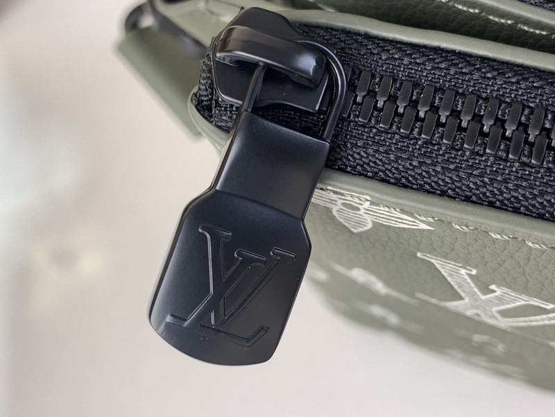 l0vis Vvtt0n trio jm messenger