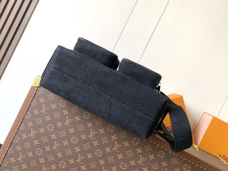 l0vis Vvtt0n hobo cargo