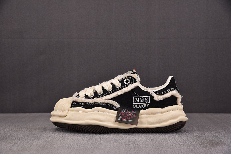 Ma1s0n mihara sneakers
