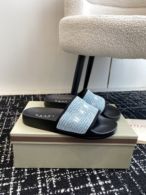MARNI EMBROIDERED-LOGO SLIDES