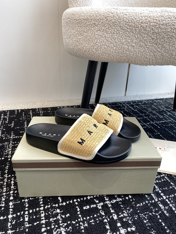 MARNI EMBROIDERED-LOGO SLIDES