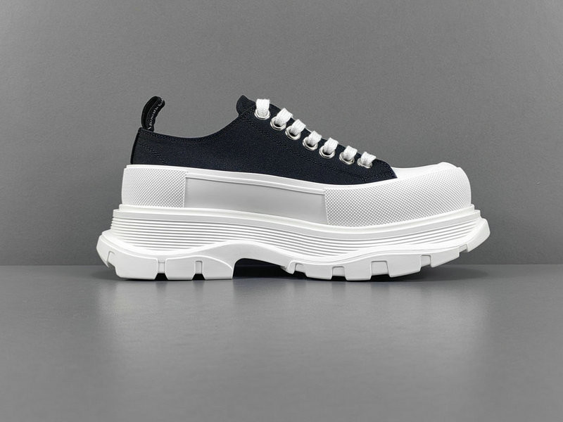 a1exa*der Mcqv*en sneaker