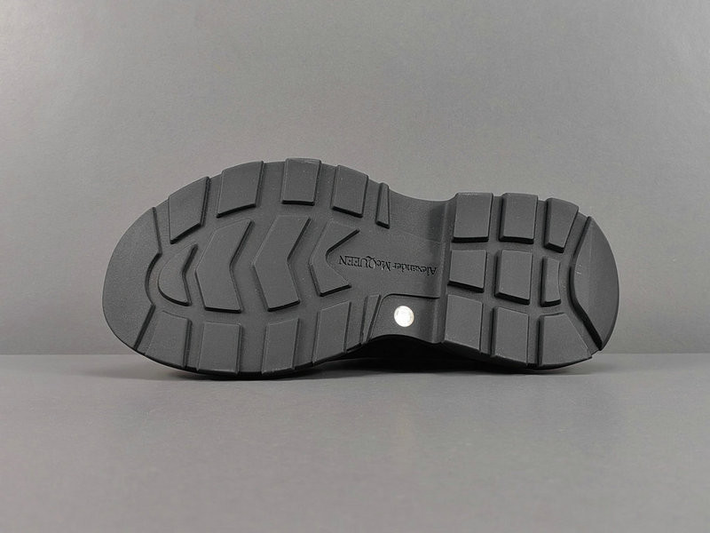 a1exa*der Mcqv*en sneaker