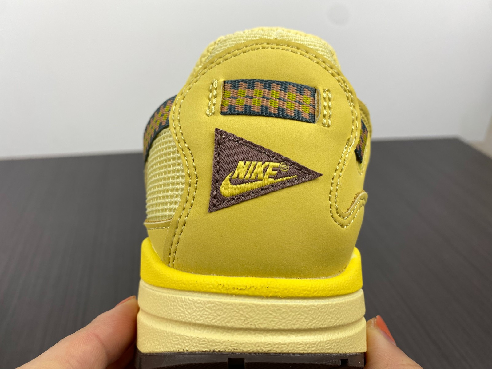 Travis Scott x Nike Air Max 1 "Wheat" DO9392-700