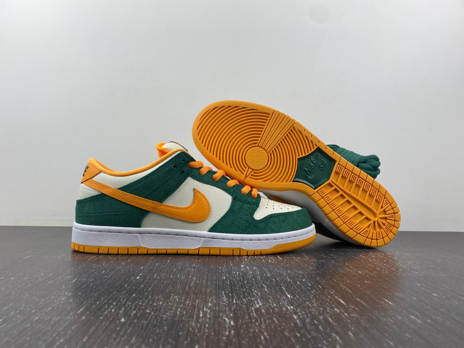 Nike Dunk Low Pro SB 