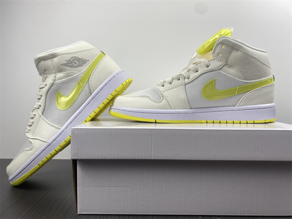 AIR JORDAN 1 MID SE VOLTAGE YELLOW DB2822-107