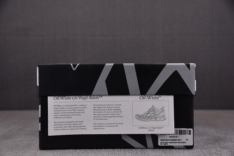 Off-White c/o Virgil Abloh