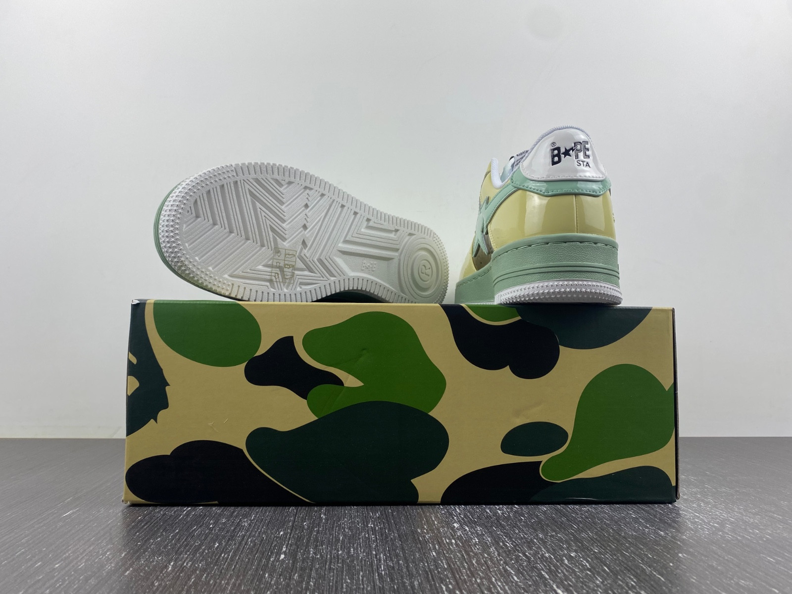 BAPE SNEAKERS