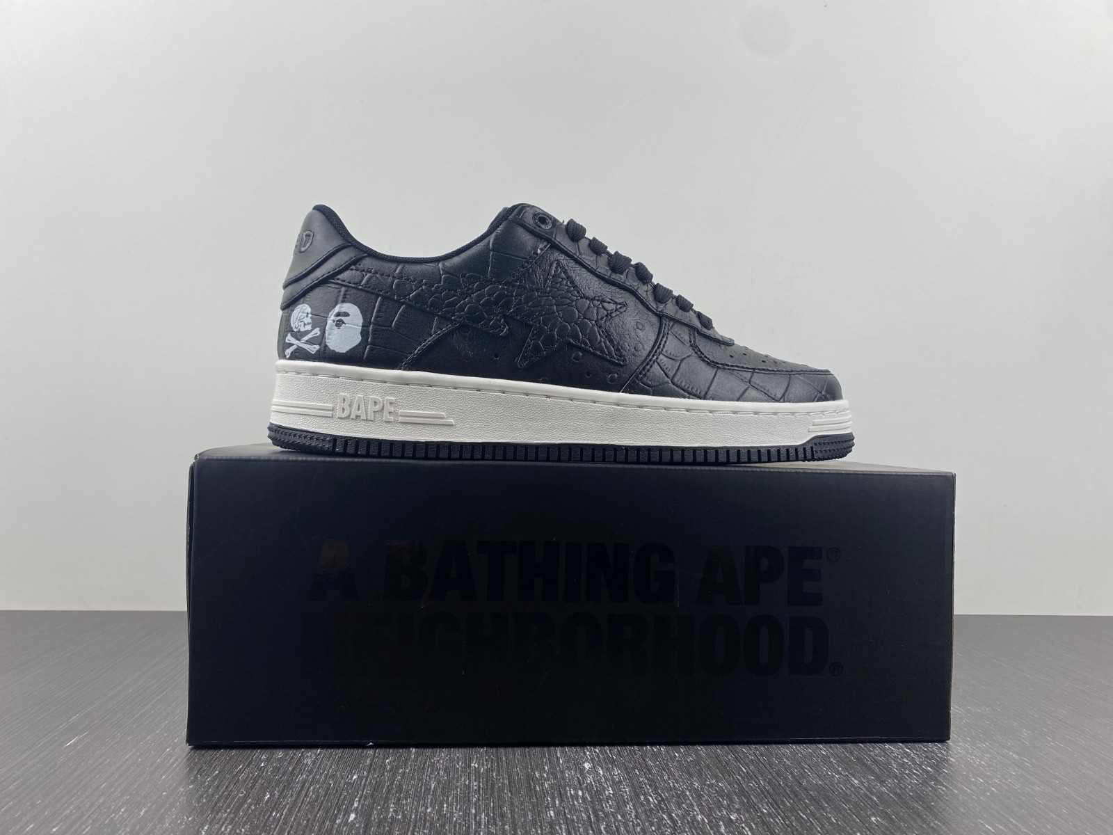 BAPE SNEAKERS