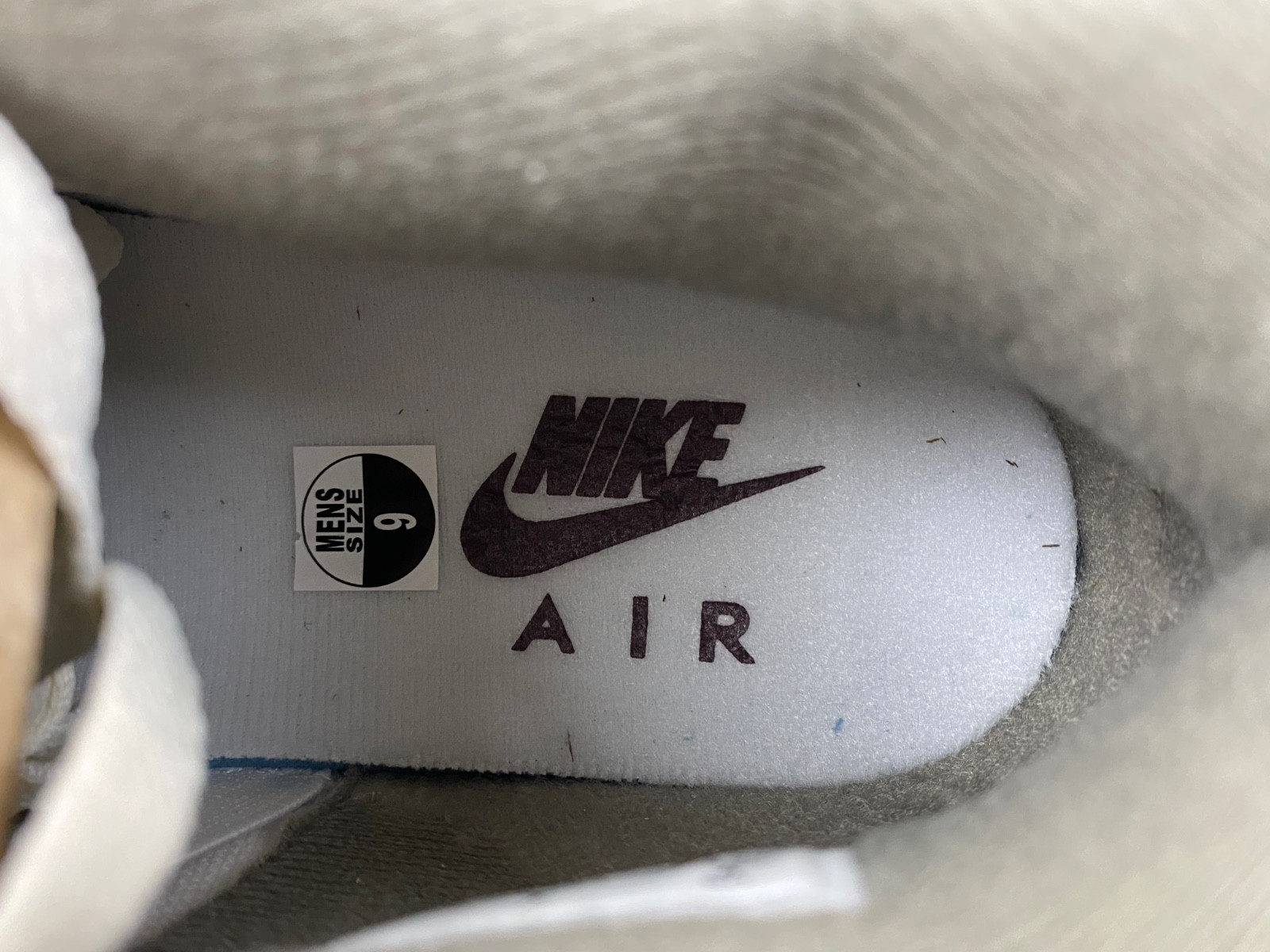 A Ma Maniere x Air Jordan 4 "Phantom" FZ4810-001