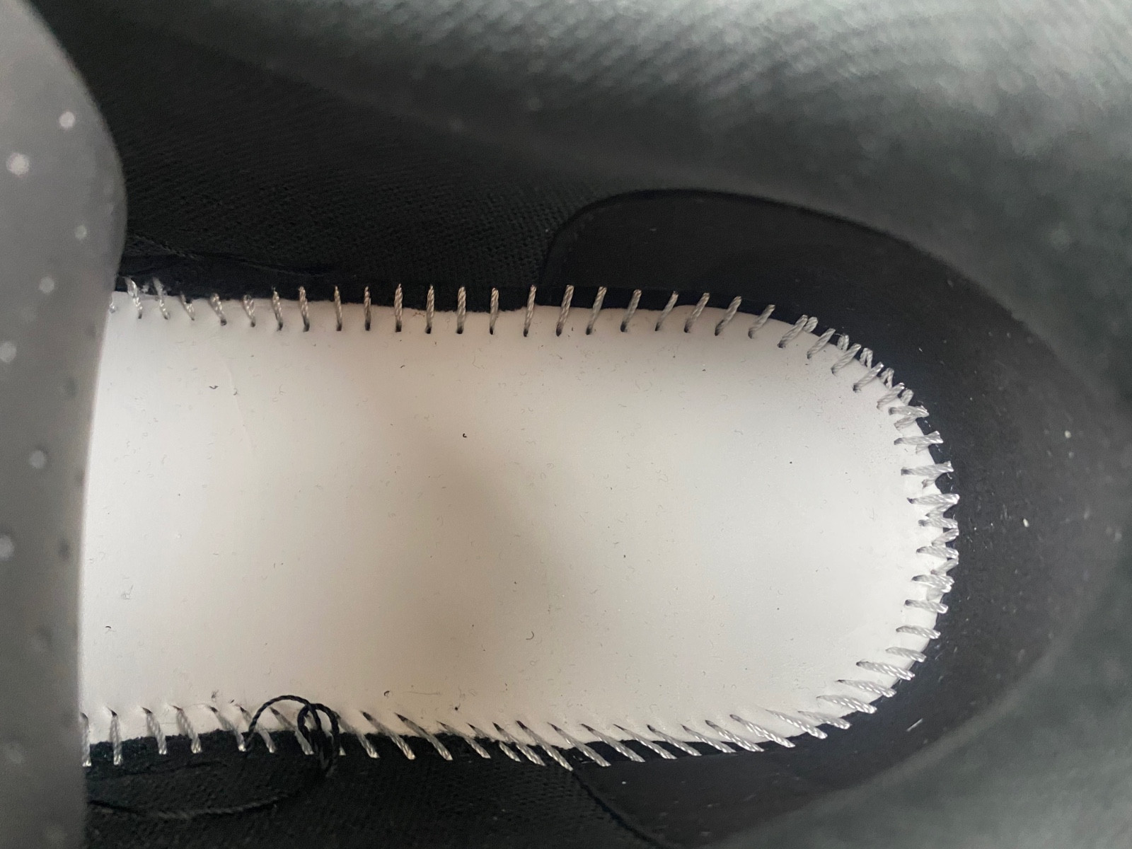 Off-White c/o Virgil Abloh