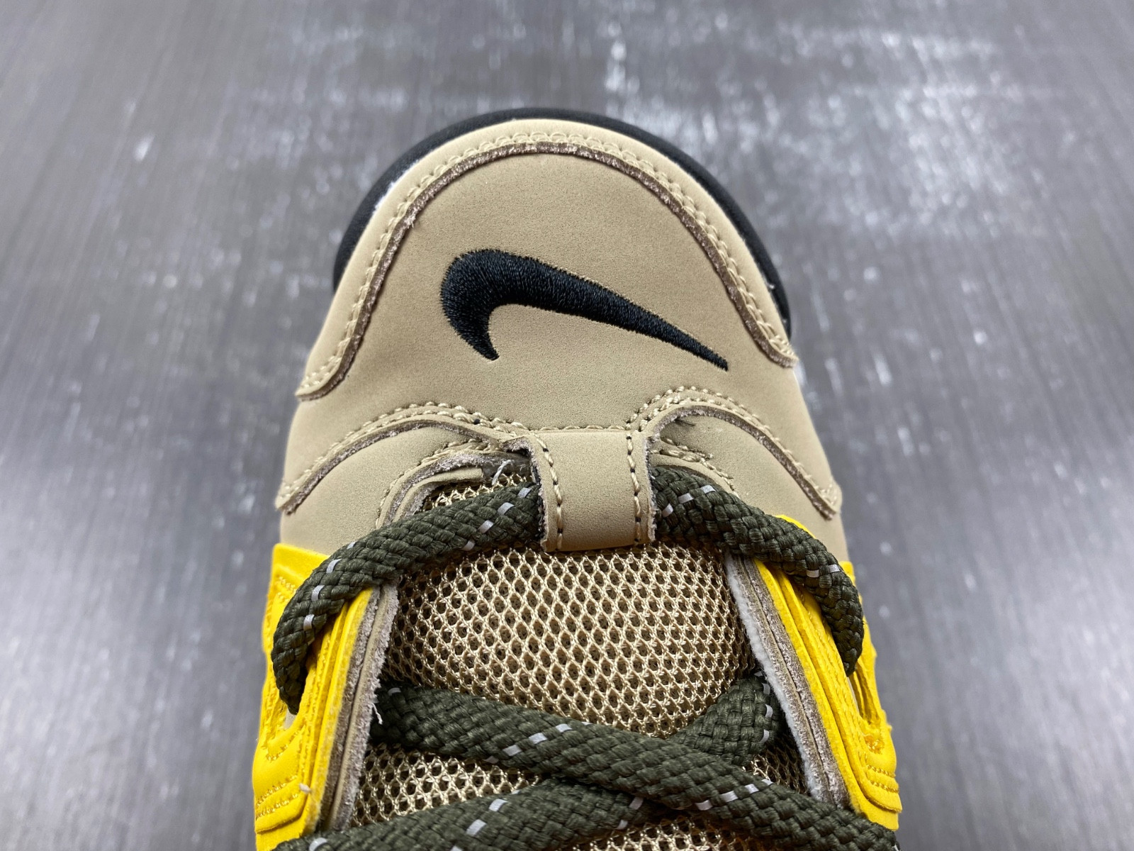 Nike Air More Uptempo Low AMBUSH Vivid Sulfur Limestone FB1299-200