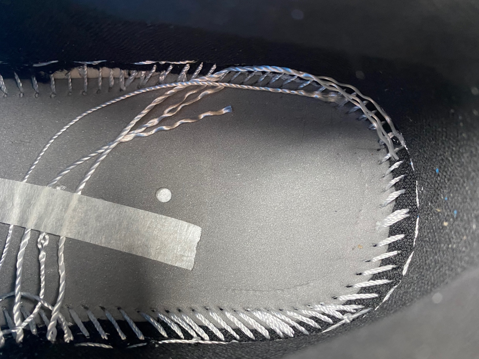 Jordan 1 Low SE Gold Toe (GS) - DR6970-071