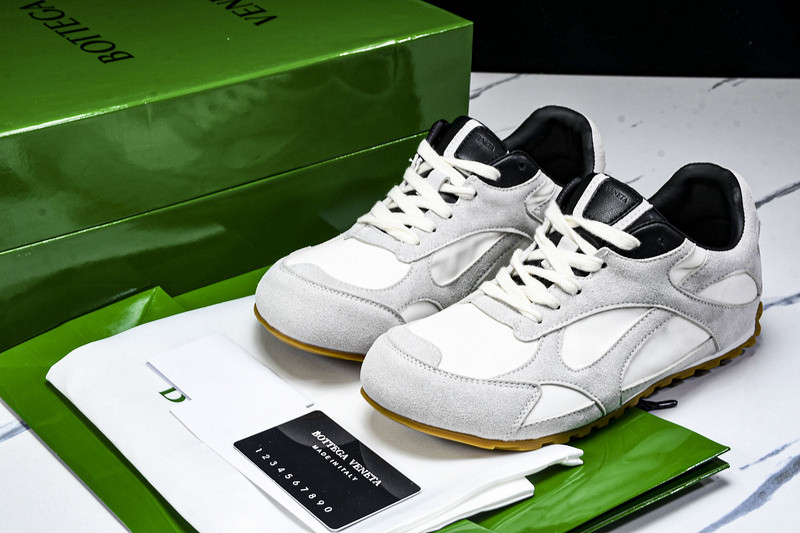 b0tt*ga Ven*ta orbit sneaker