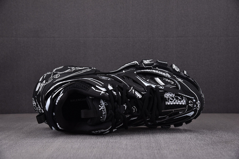 Ba*len*cia*ga track 542023 w3sr2 2315