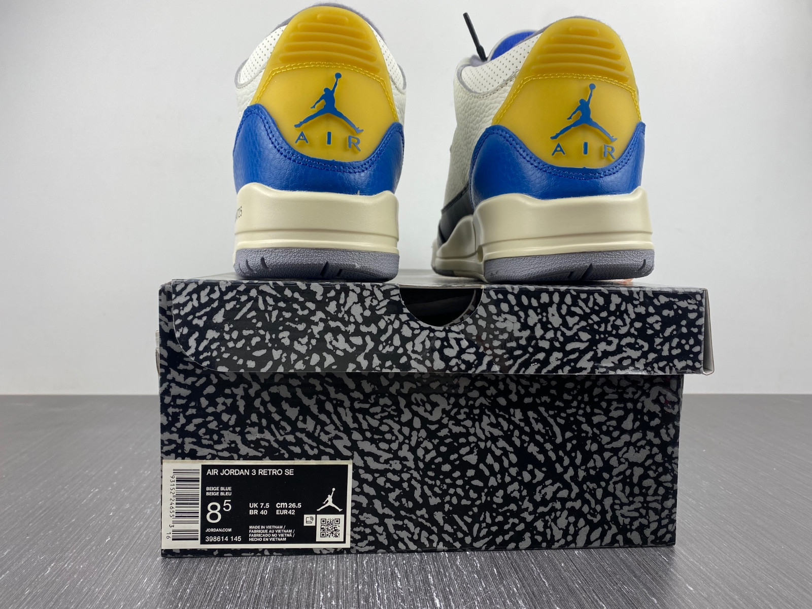 Jordan 3 Retro 398514-145