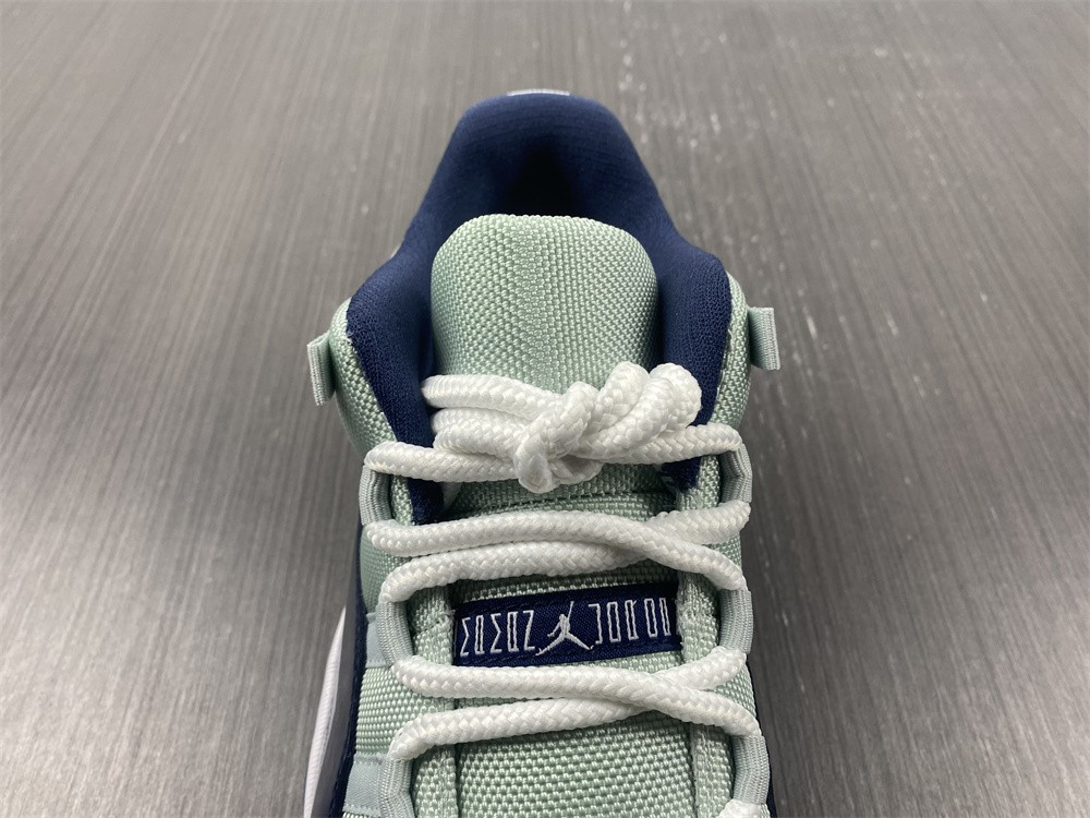 Jordan 11 Retro Low Georgetown 528895-007
