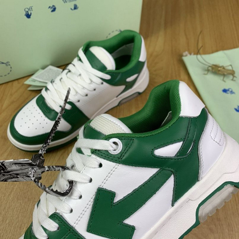 Off-White c/o Virgil Abloh